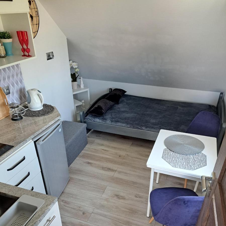 Maly Apartamencik Teo Реваль Экстерьер фото